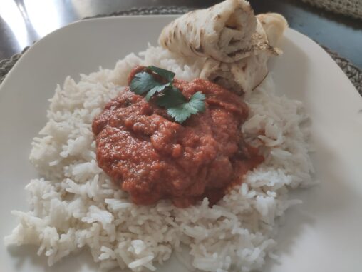 Bamya mit Injera